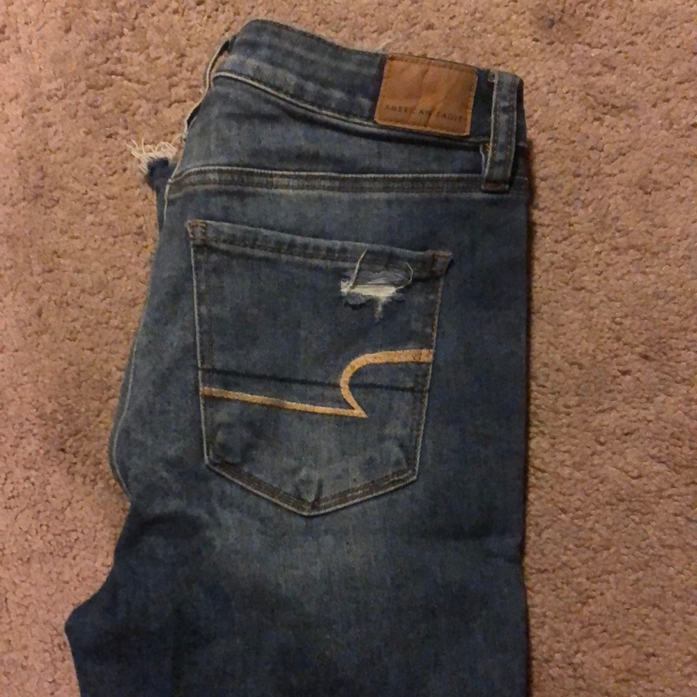 AMERICAN EAGLE RIPPED JEANS - Picture 4 of 6